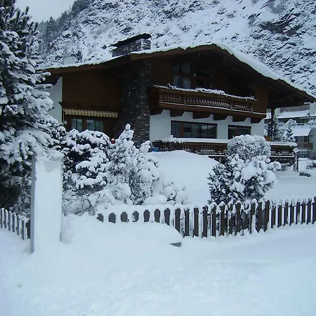 Gaestehaus Waltraud Apartament Längenfeld