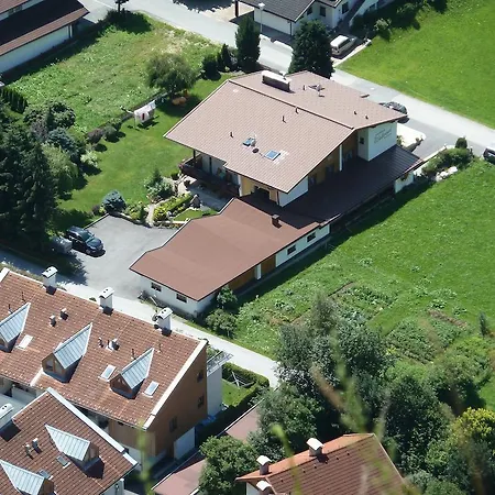 Gastehaus Waltraud *