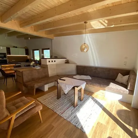 Gaestehaus Waltraud شقة لانغنفلد