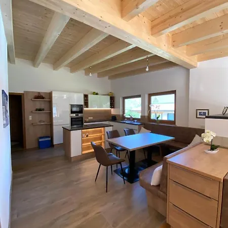 Gaestehaus Waltraud شقة لانغنفلد