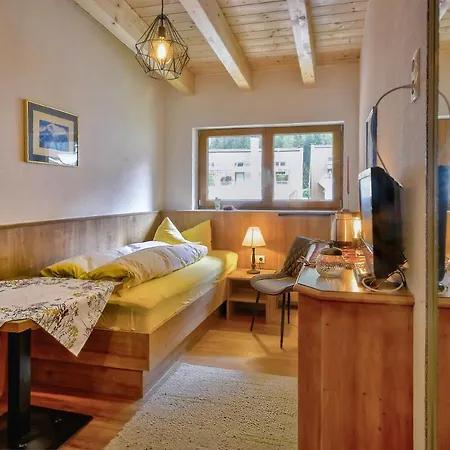 公寓 Gaestehaus Waltraud 朗根费尔德